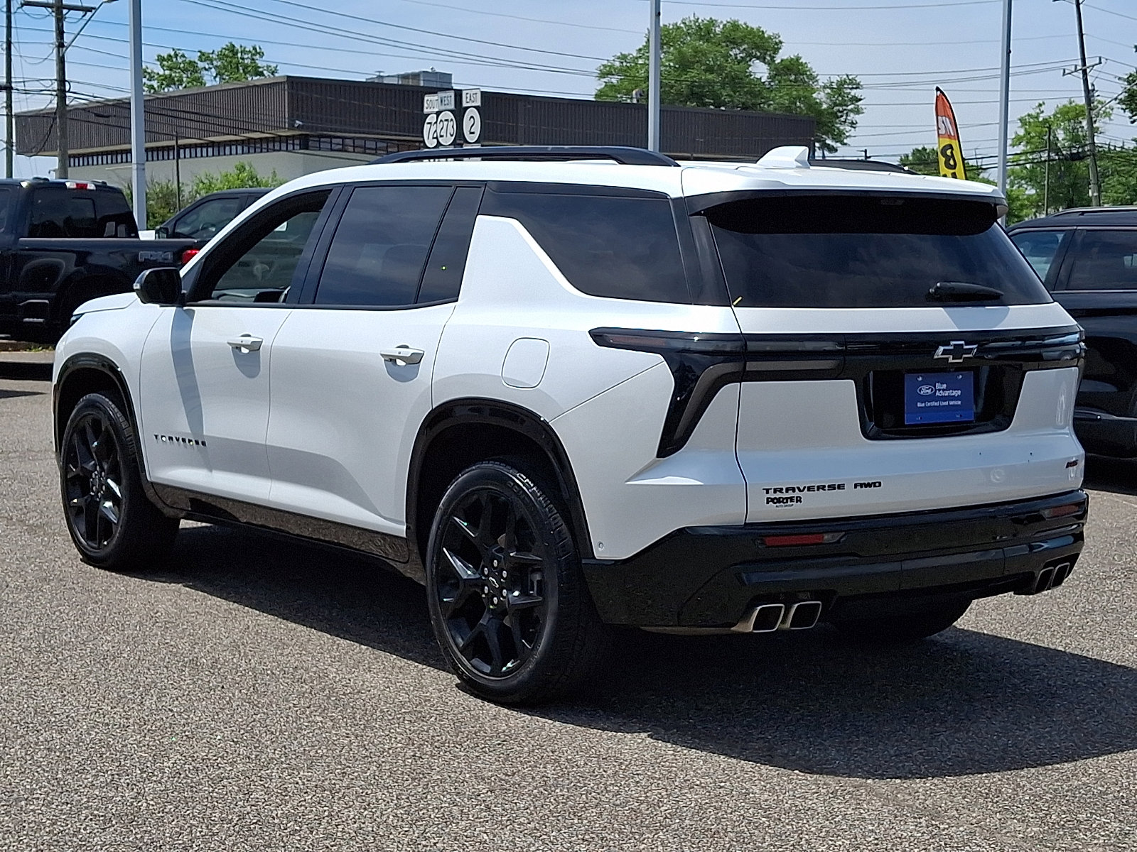 Used 2024 Chevrolet Traverse RS AWD/4WD image 7