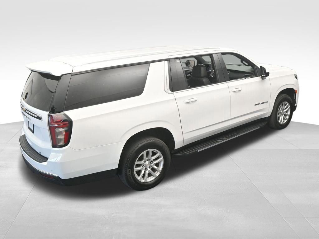 Used 2023 Chevrolet Suburban LT image 12