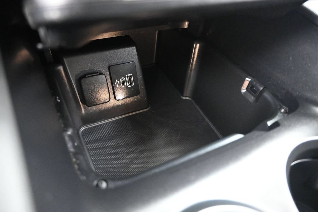 Certified 2025 Ford Explorer Active RWD image 18