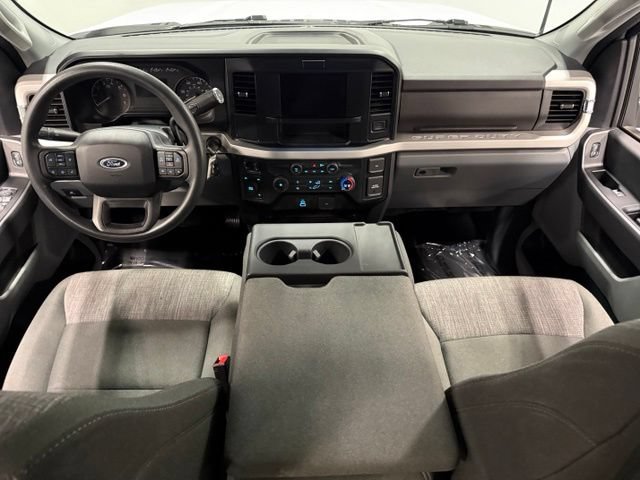 Certified 2025 Ford F250 XLT AWD/4WD image 32