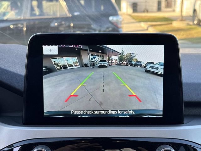 Certified 2022 Ford Escape SE w/ SE Sport Appearance Package image 28