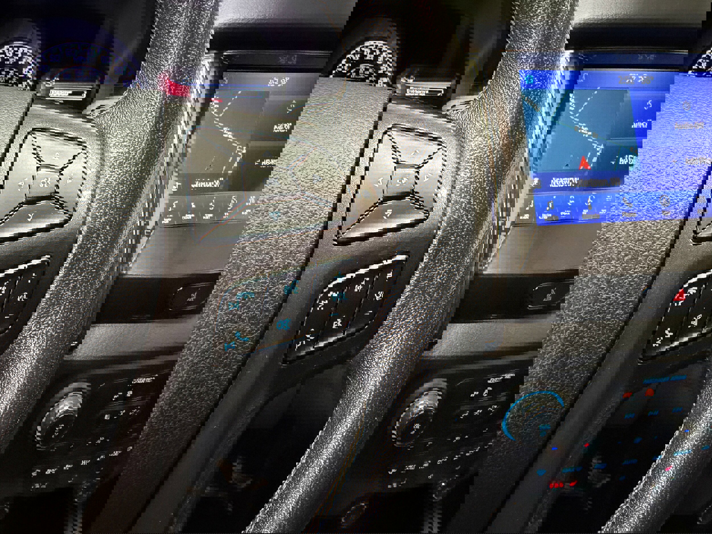 Certified 2019 Ford Ranger Lariat w/ Equipment Group 501A Mid image 14