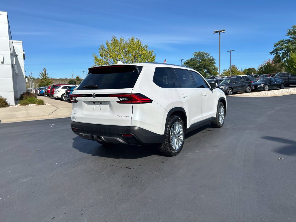 Used 2024 Toyota Grand Highlander AWD image 6