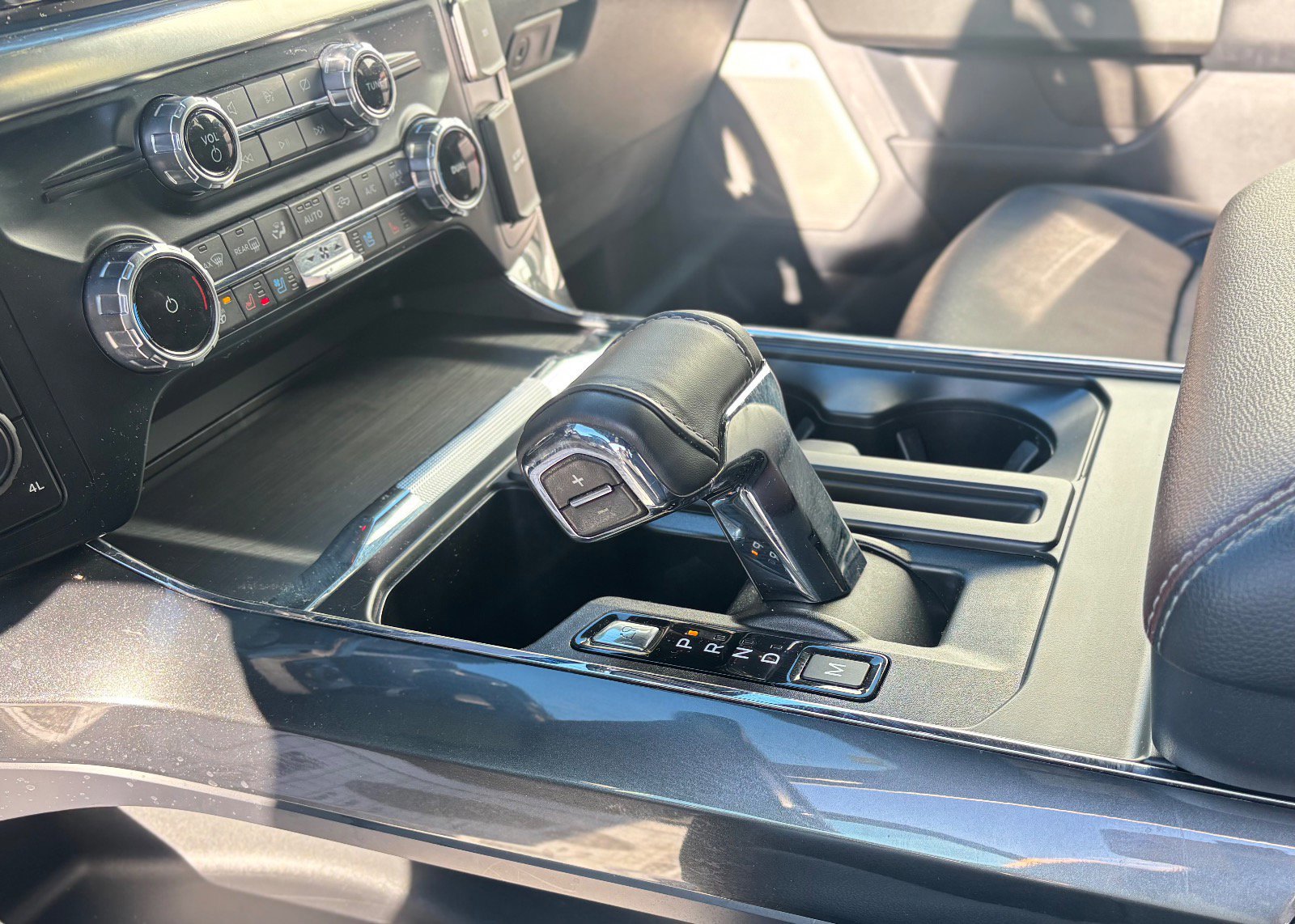 Certified 2022 Ford F150 Lariat w/ Equipment Group 502A High image 56