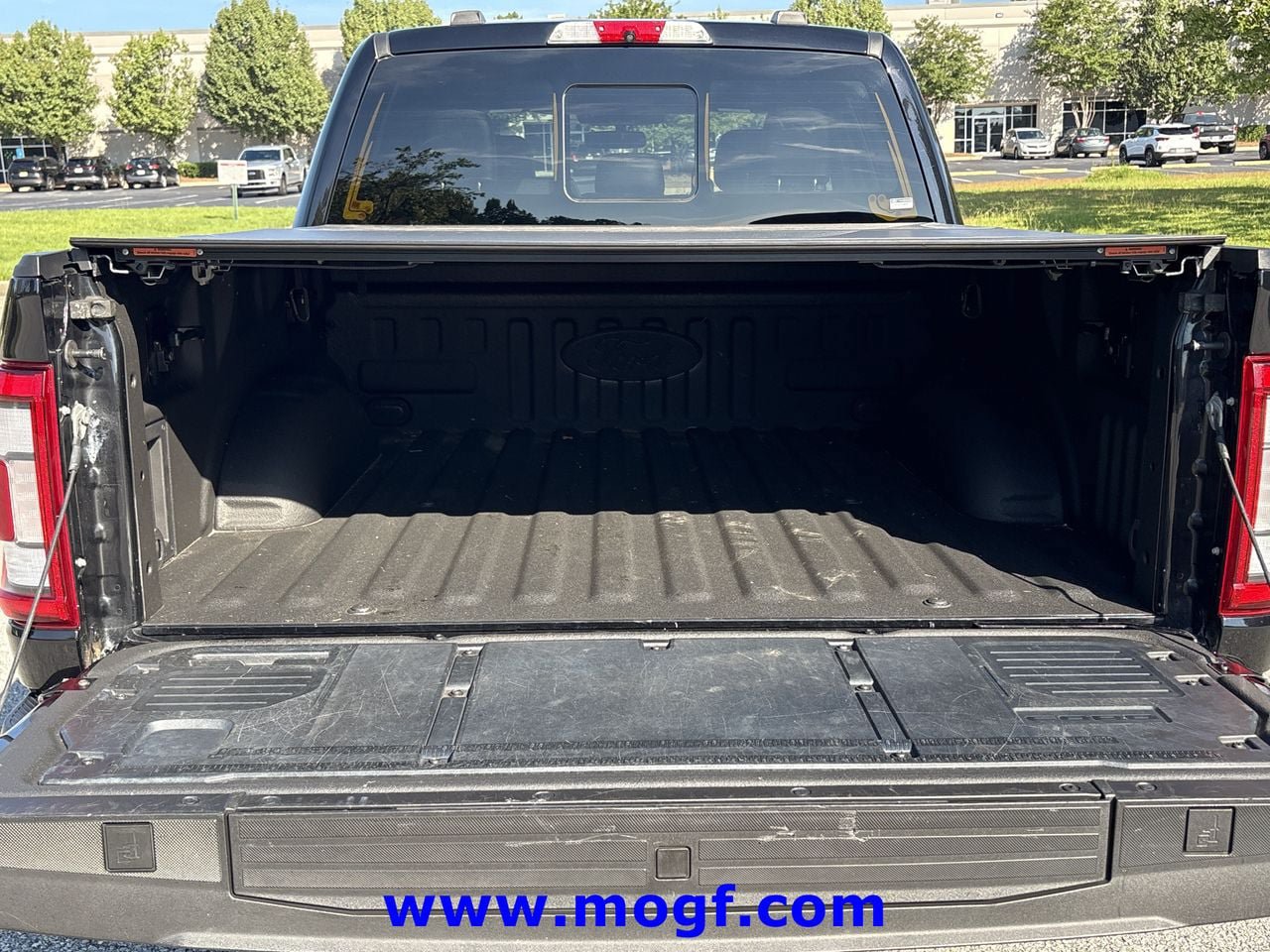 Certified 2022 Ford F150 Platinum w/ Equipment Group 701A High AWD/4WD image 26