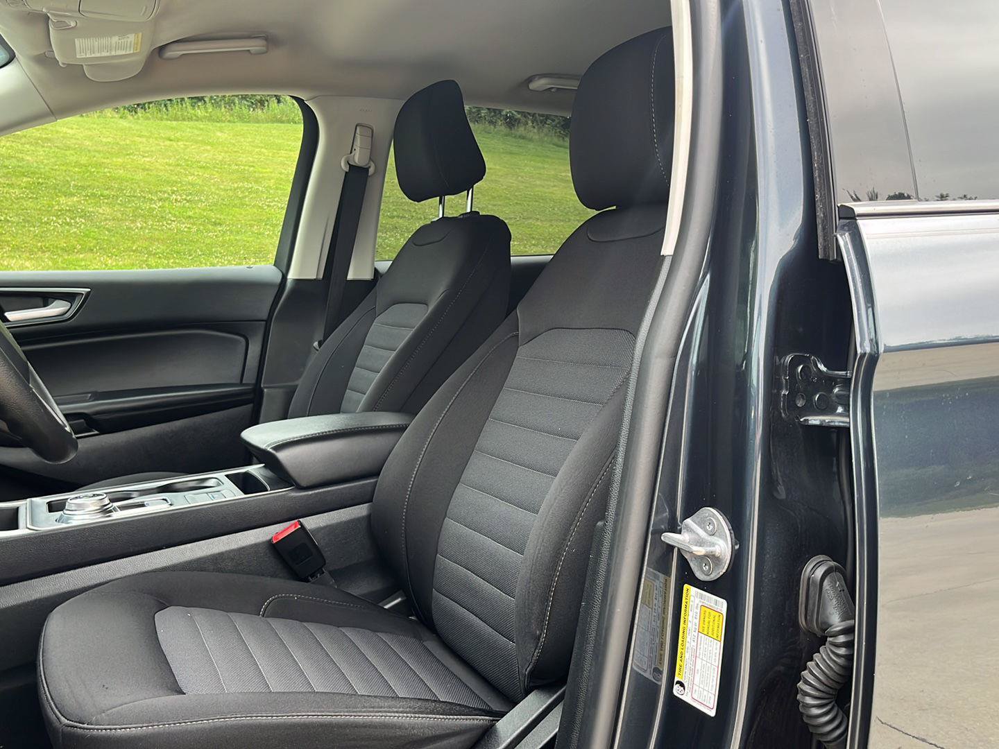 Certified 2024 Ford Edge SE w/ Black Appearance Package AWD/4WD image 14