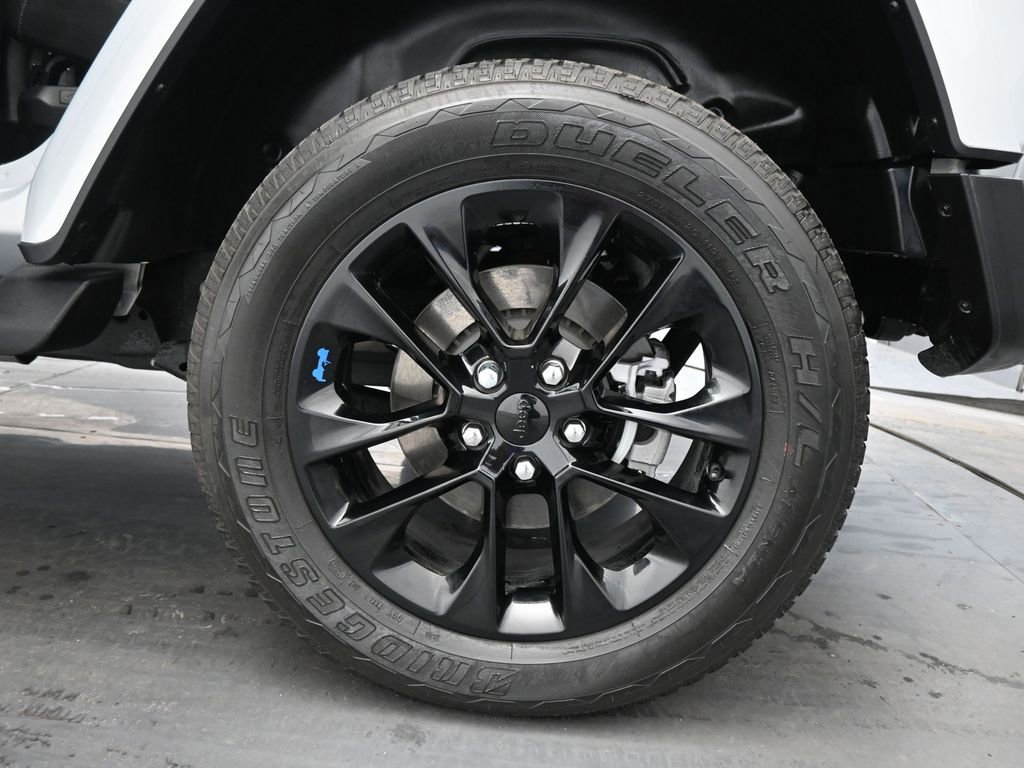 Used 2023 Jeep Wrangler Unlimited Sahara image 21