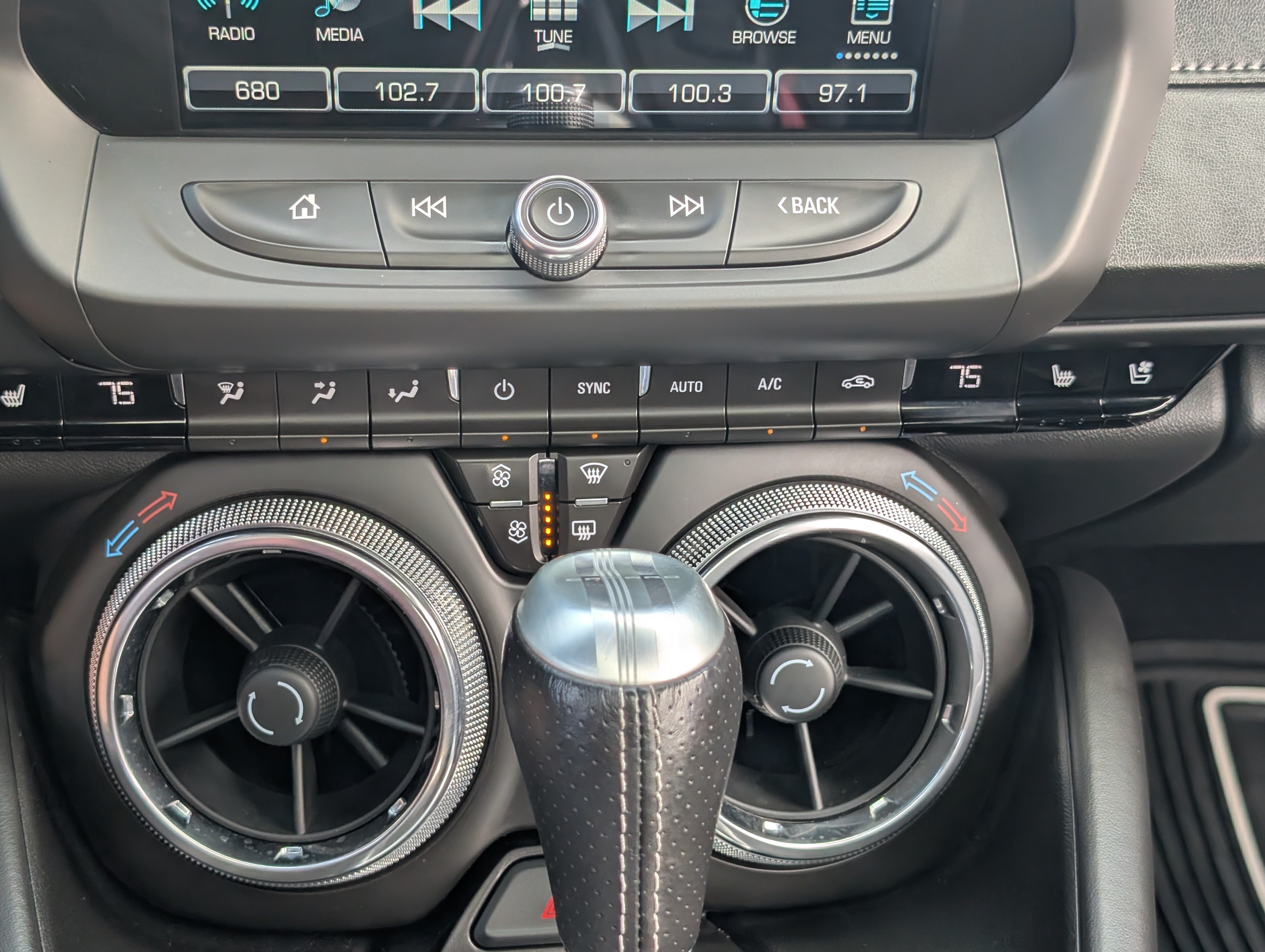 Used 2018 Chevrolet Camaro SS RWD image 23