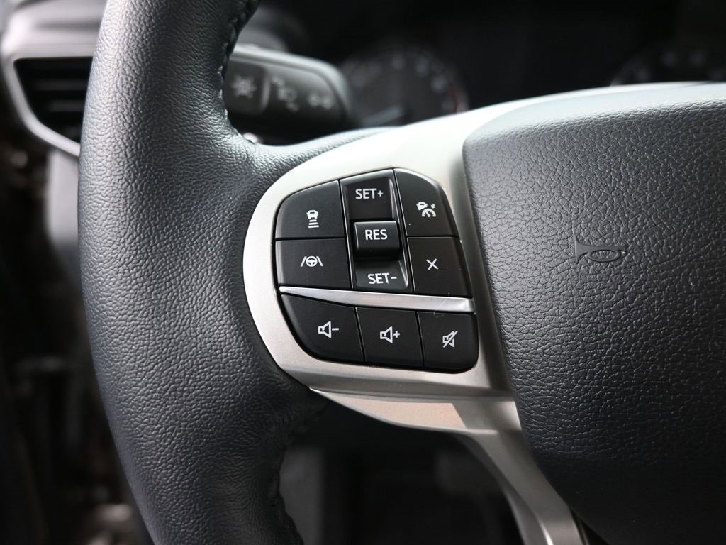 Certified 2021 Ford Explorer XLT w/ Equipment Group 202A image 11