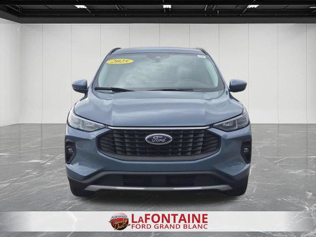 Certified 2025 Ford Escape Platinum AWD/4WD image 8