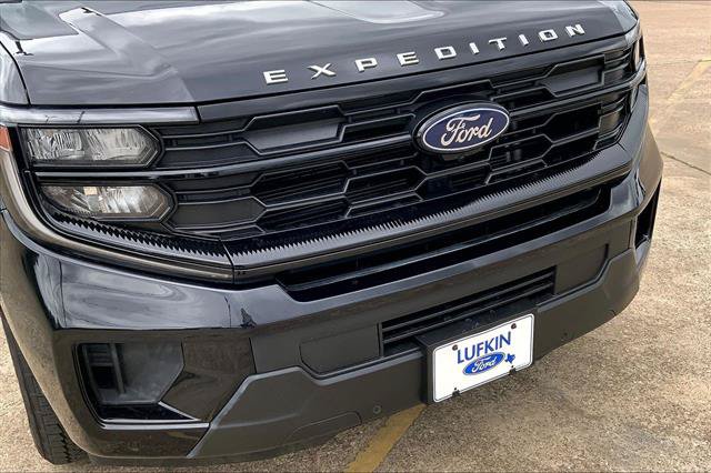 Certified 2025 Ford Expedition Active AWD/4WD image 29