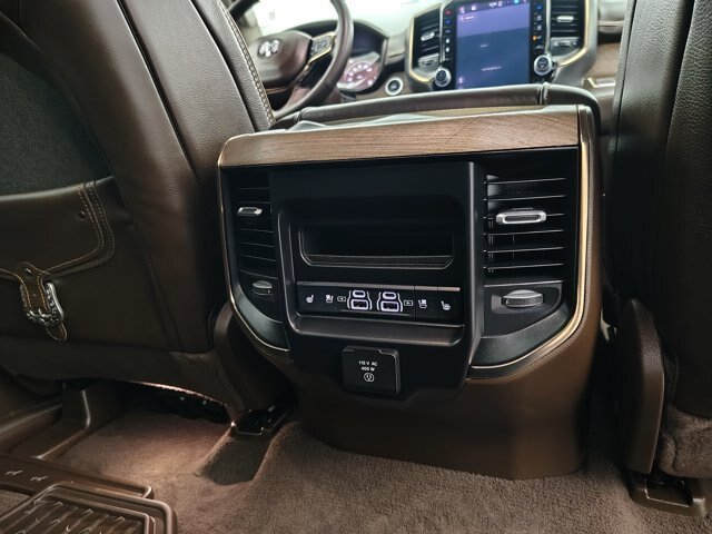 Used 2026 RAM 1500 Limited AWD/4WD image 32