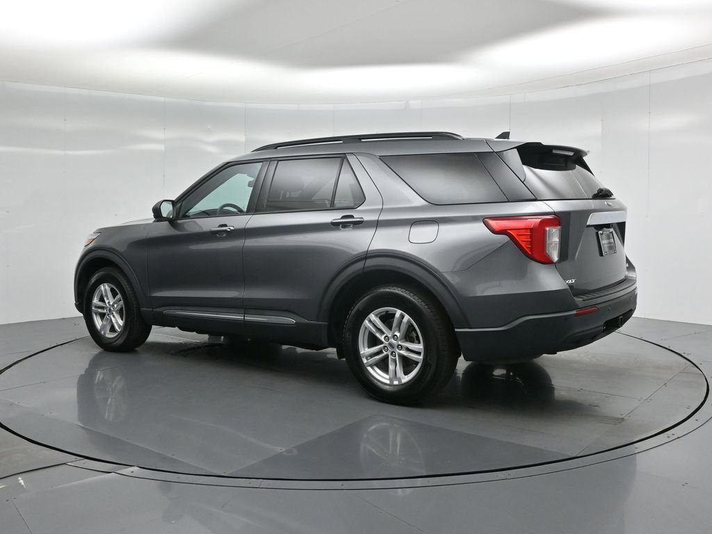 Certified 2022 Ford Explorer XLT w/ Class IV Trailer Tow Package image 16