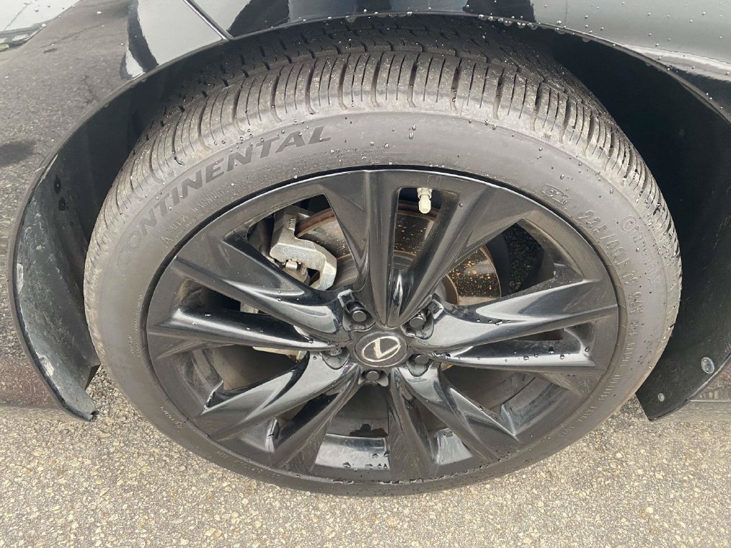 Used 2023 Lexus ES 350 F Sport w/ Accessory Package (Z2) FWD image 4