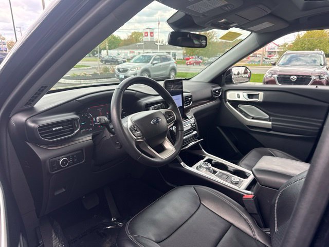 Certified 2024 Ford Explorer Limited w/ Limited Technology Package AWD/4WD image 7
