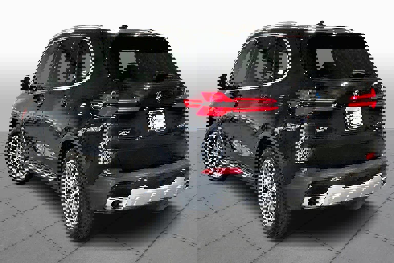 Used 2026 BMW X5 xDrive40i image 2