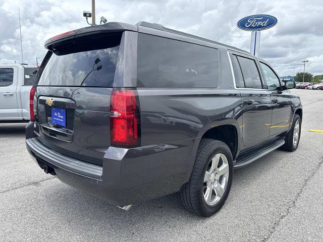 Used 2017 Chevrolet Suburban LT RWD image 5