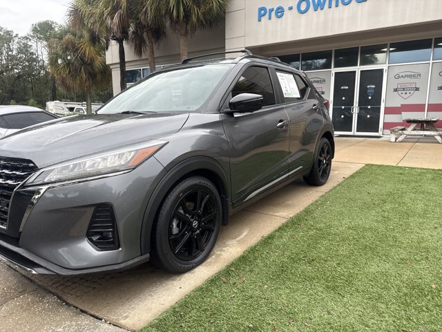 Used 2021 Nissan Kicks SR w/ SR Premium Package FWD image 8