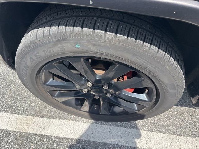 Used 2017 Jeep Grand Cherokee Altitude AWD/4WD image 9