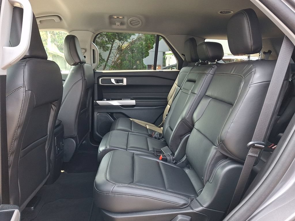 Certified 2023 Ford Explorer XLT w/ Equipment Group 202A AWD/4WD image 14