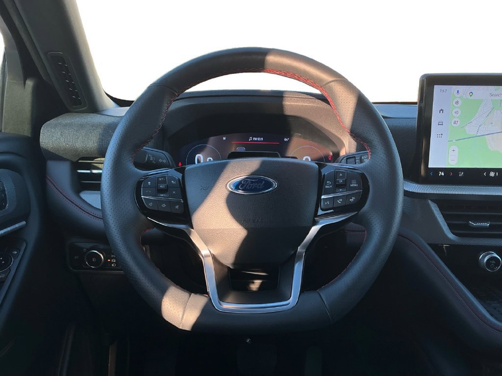Certified 2025 Ford Explorer ST-Line w/ Premium Package RWD image 18