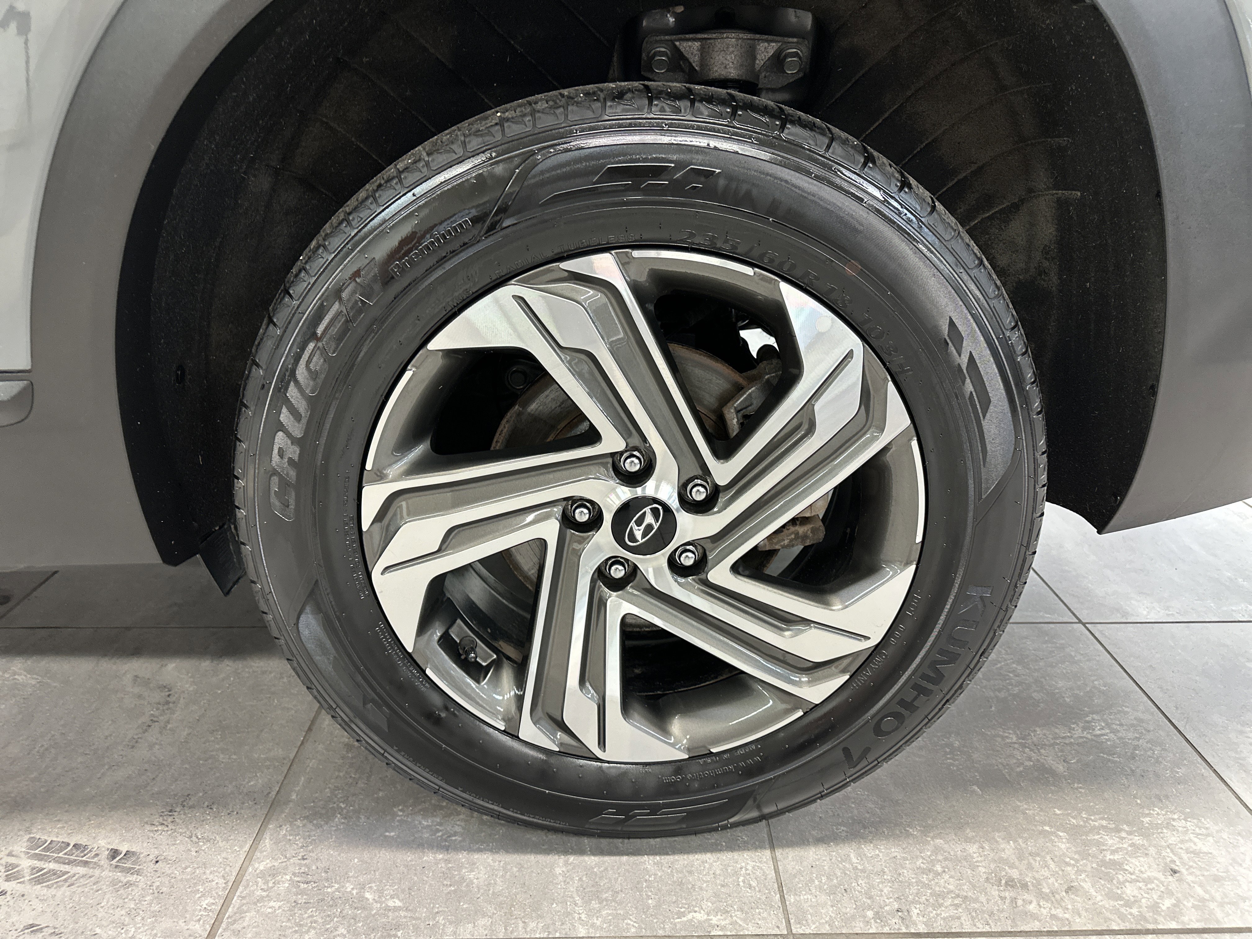 Used 2023 Hyundai Santa Fe SEL image 7