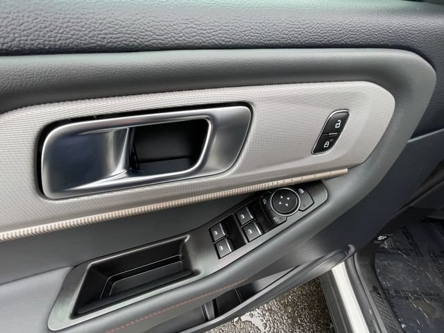 Certified 2025 Ford Explorer Active AWD/4WD image 11