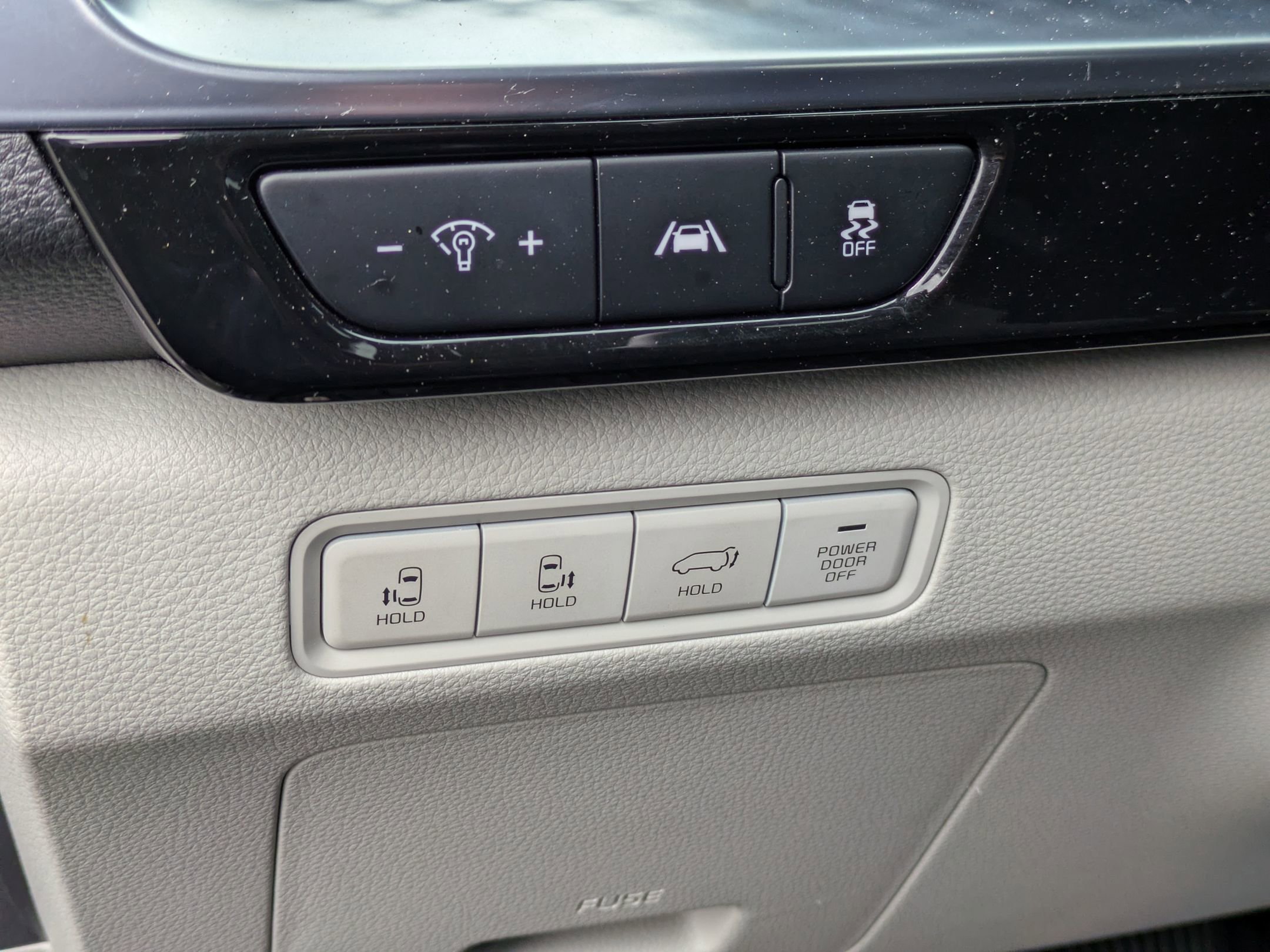 Used 2023 Kia Carnival SX Prestige FWD image 16