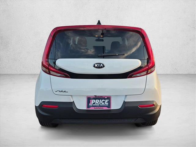 Used 2020 Kia Soul LX FWD image 7