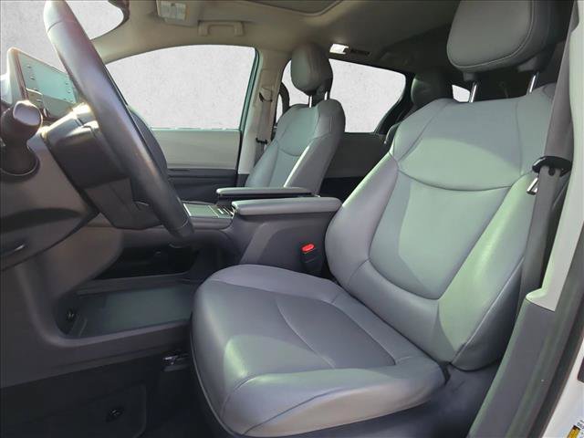 Used 2022 Toyota Sienna XLE FWD image 16