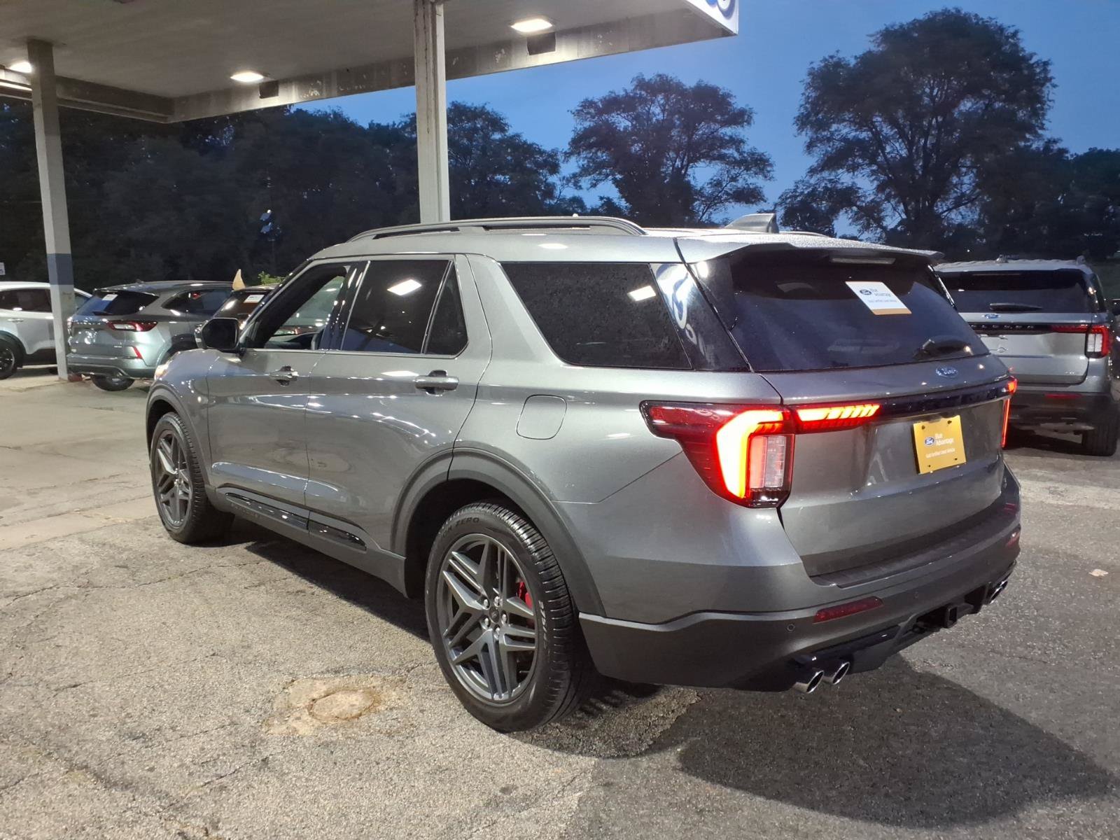 Certified 2026 Ford Explorer ST w/ Sun And Sound Package AWD/4WD image 5