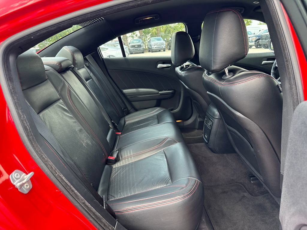 Used 2017 Dodge Charger R/T w/ Blacktop Package RWD image 25