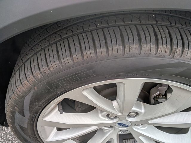 Certified 2024 Ford Explorer Platinum w/ Technology Package image 12