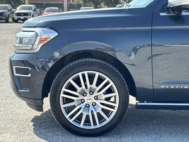Certified 2023 Ford Expedition Platinum AWD/4WD image 10