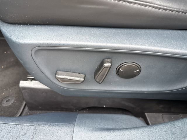 Certified 2024 Ford Maverick Lariat w/ Black Appearance Package image 25