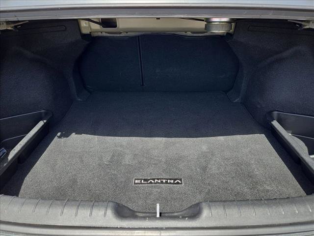 Used 2024 Hyundai Elantra Limited FWD image 6