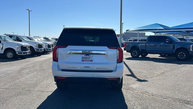 Used 2022 GMC Yukon XL Denali w/ Denali Premium Package image 4