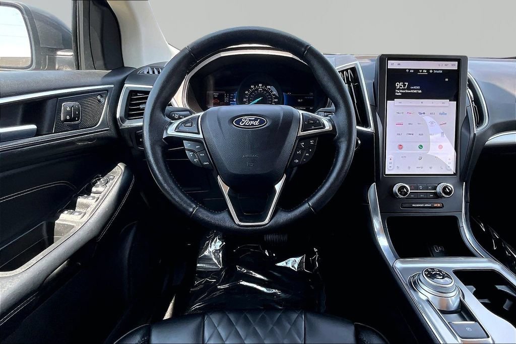 Certified 2024 Ford Edge Titanium AWD/4WD image 5