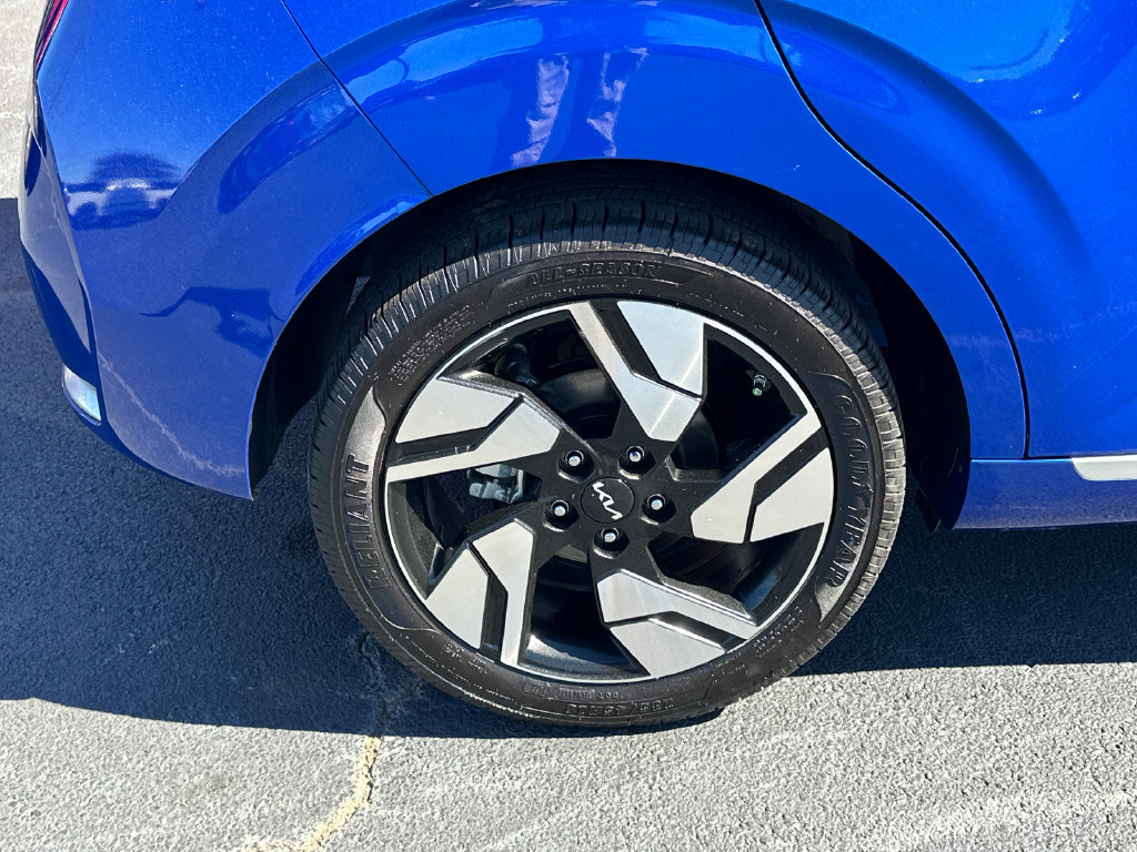 Used 2023 Kia Soul GT-Line w/ GT-Line Technology Package FWD image 17