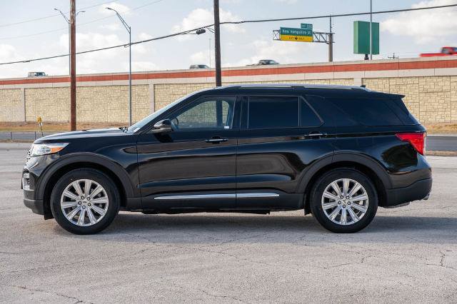 Certified 2022 Ford Explorer Limited w/ Equipment Group 301A RWD image 5