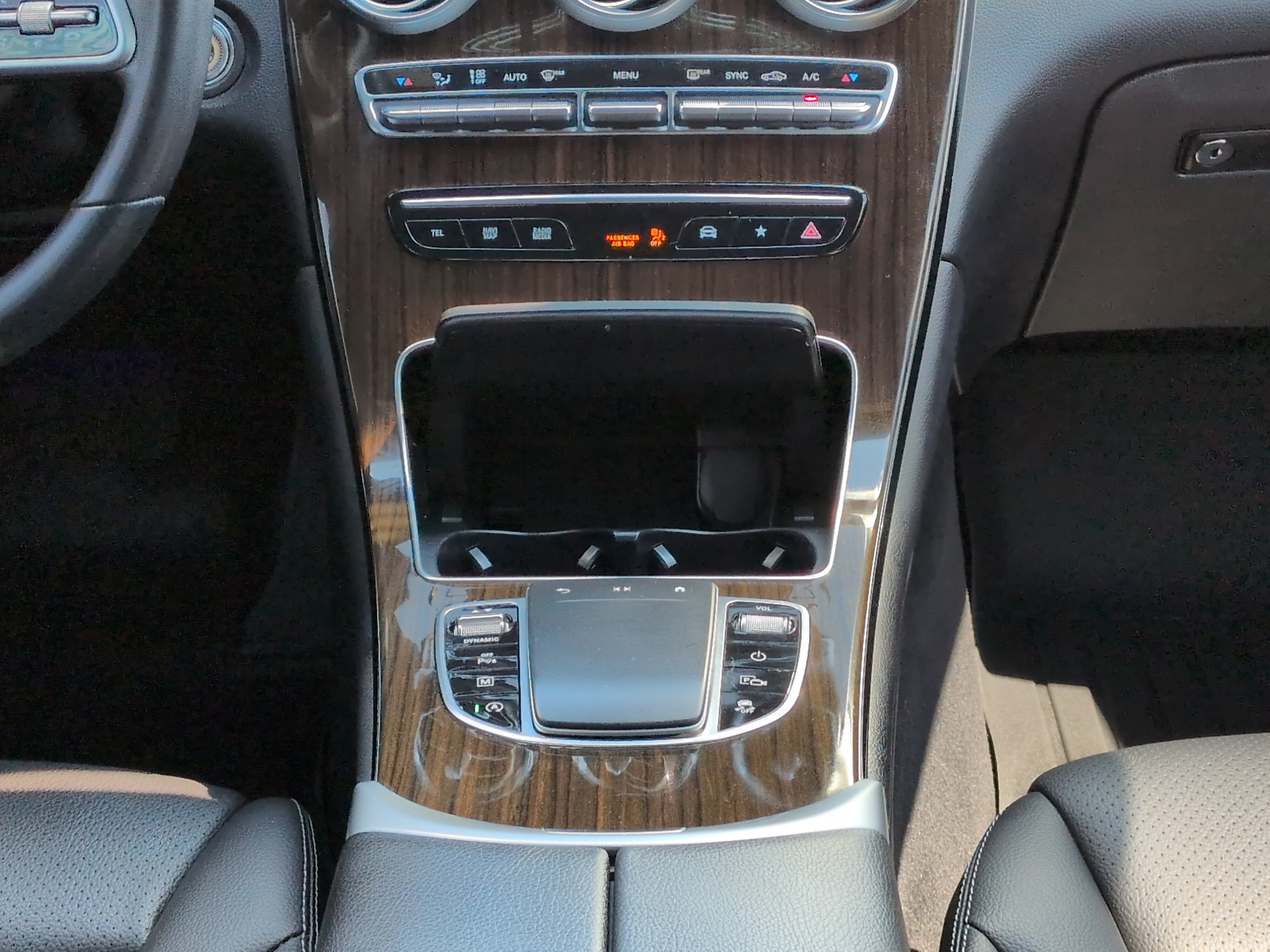 Used 2022 Mercedes-Benz GLC 300 4MATIC Coupe image 17