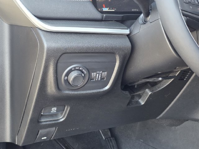 Used 2024 Jeep Grand Cherokee Altitude AWD/4WD image 20
