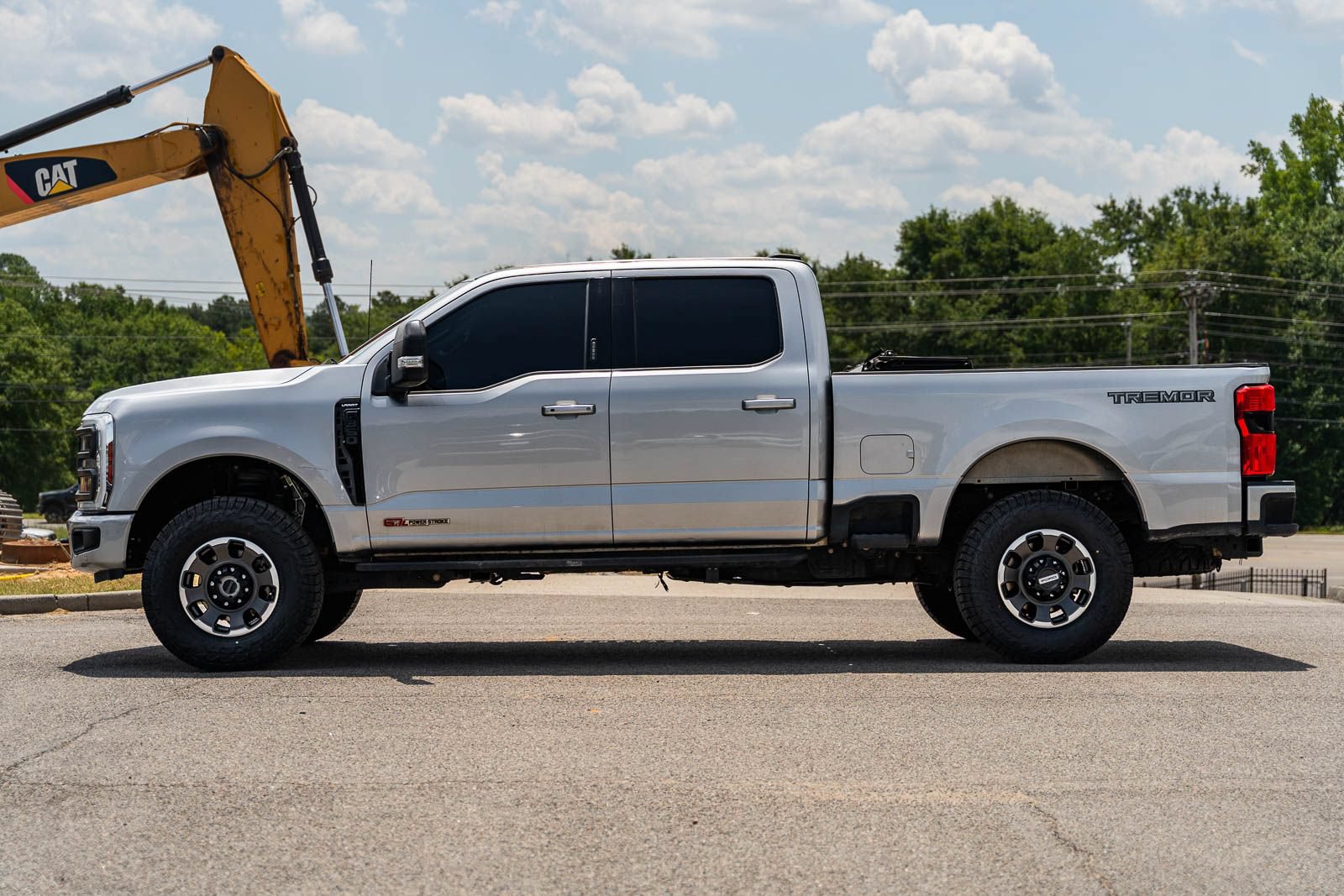 Certified 2024 Ford F350 Lariat w/ Lariat Ultimate Package AWD/4WD image 4