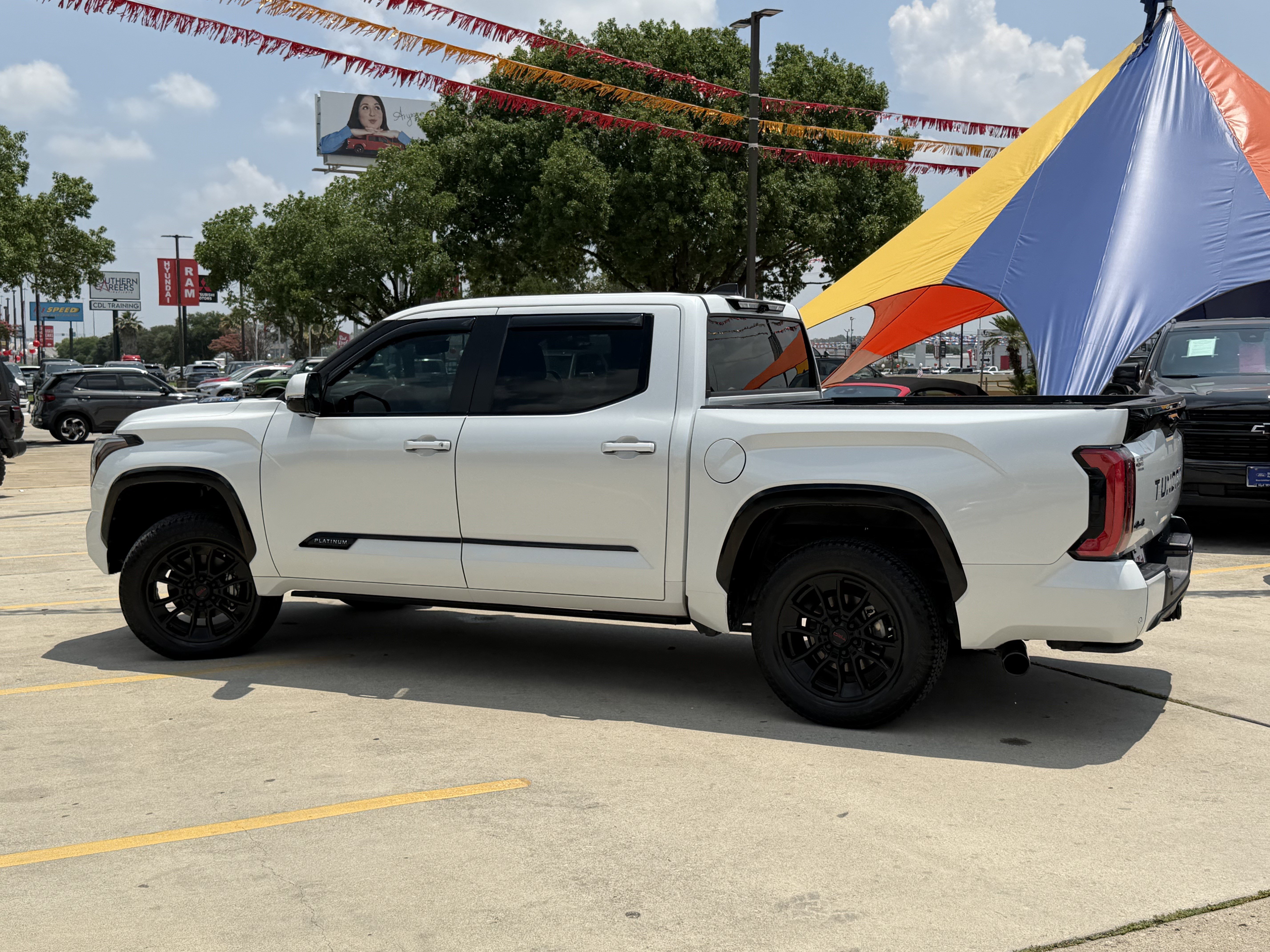 Used 2024 Toyota Tundra Platinum AWD/4WD image 9