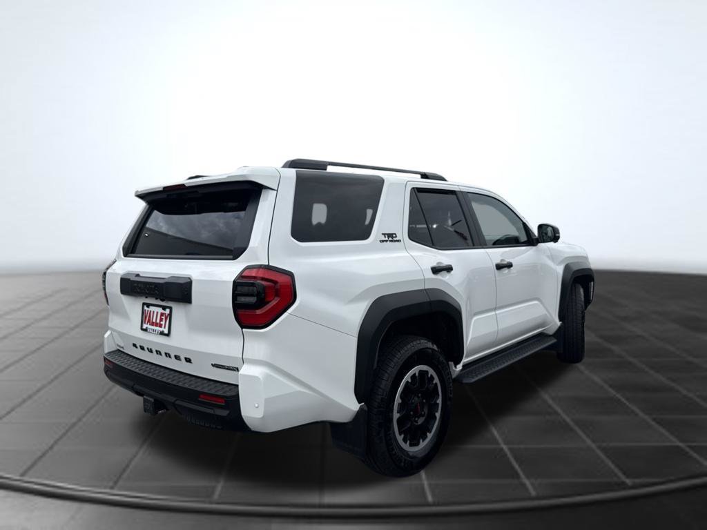 Used 2025 Toyota 4Runner TRD Off-Road Premium AWD/4WD image 56