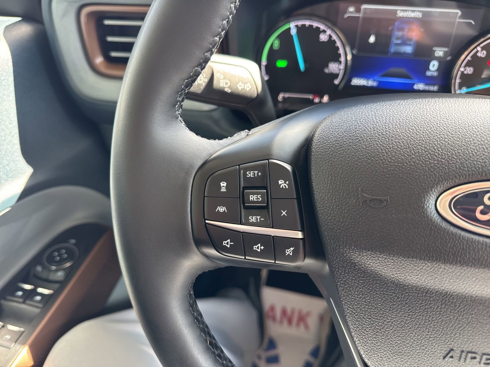 Certified 2024 Ford Maverick Lariat FWD image 31
