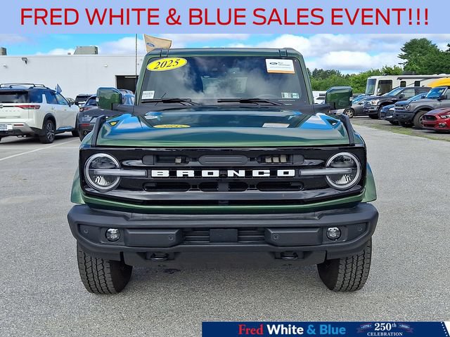 Certified 2025 Ford Bronco Outer Banks AWD/4WD image 3