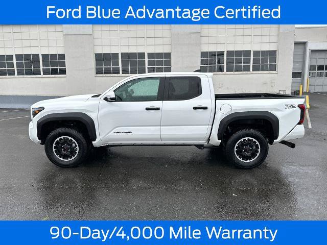 Used 2025 Toyota Tacoma TRD Off-Road w/ TRD Off Road Upgrade Package AWD/4WD image 4