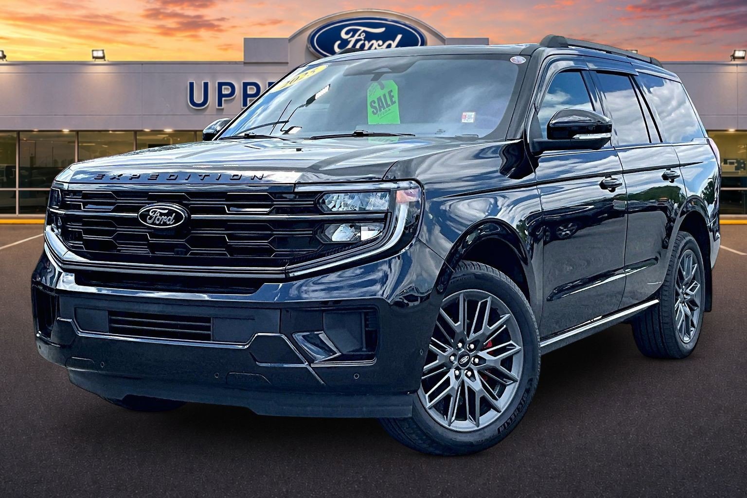 Certified 2025 Ford Expedition Platinum w/ Stealth Performance Package AWD/4WD image 12