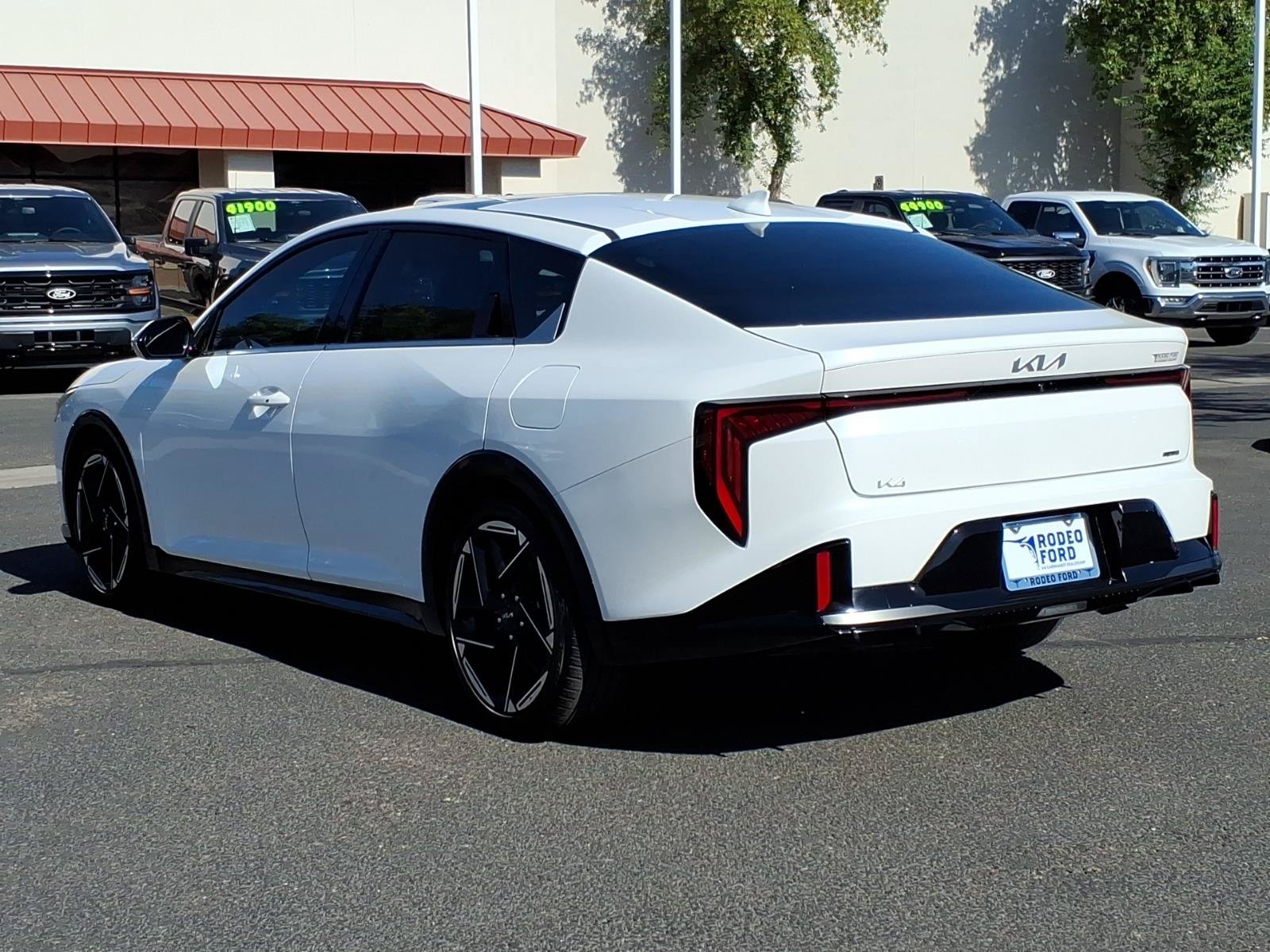 Used 2025 Kia K4 GT-Line w/ GT-Line Premium Package FWD image 3